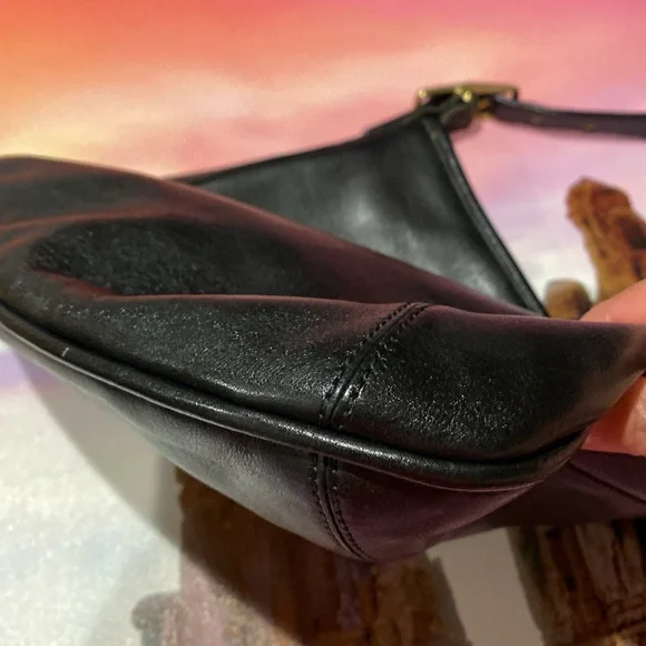 Made in USA - VTG Coach 9204 Court. - Picture 4 of 16